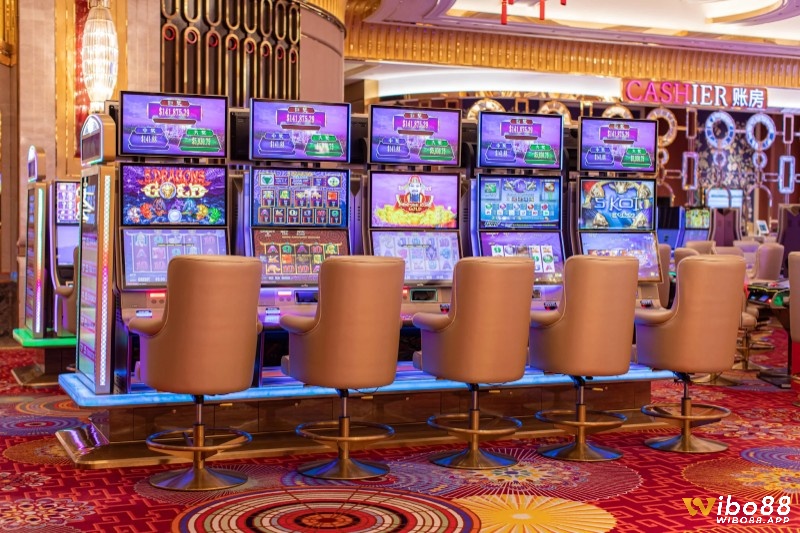 Casino Hội An có đa dạng thể loại game cùng 140 bàn và 300 Slot Machine